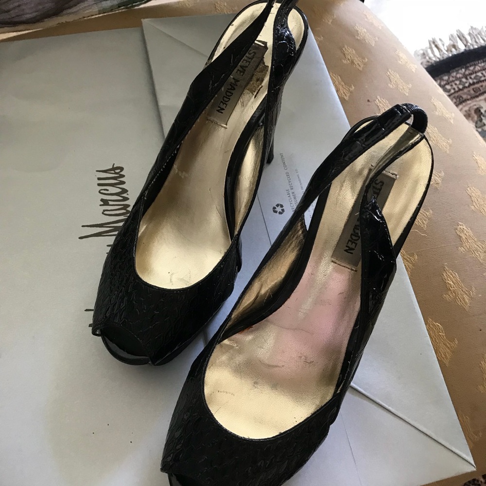 Steve Madden pumps